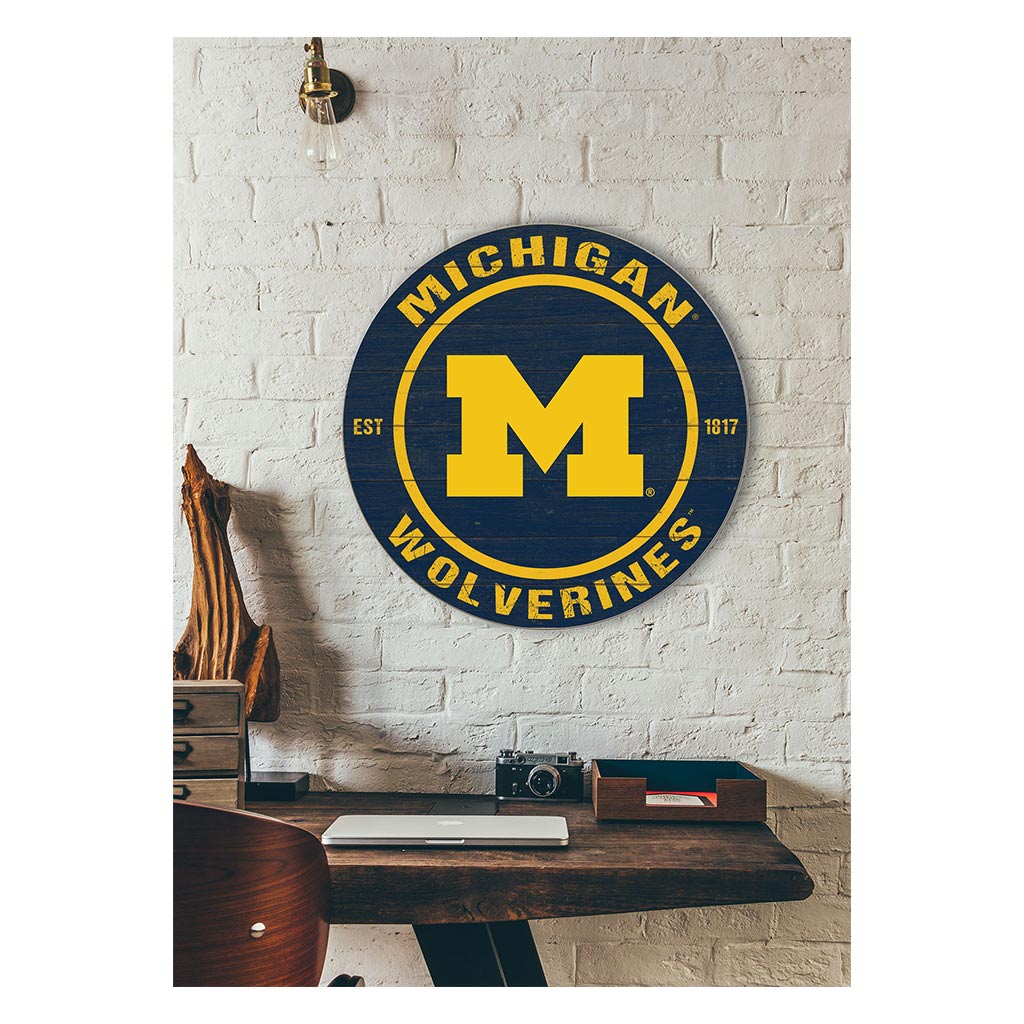 20x20 Weathered Colored Circle Michigan Wolverines