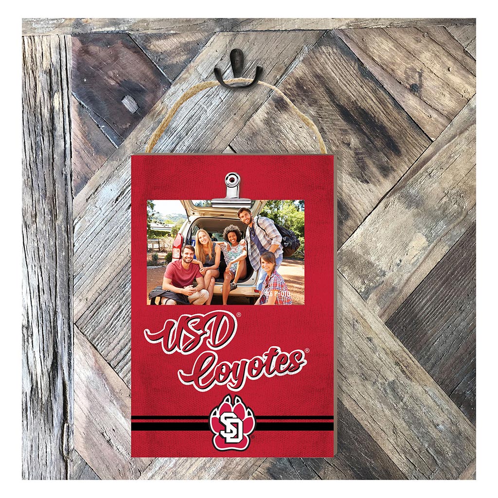 Hanging Clip-It Photo Colored Logo South Dakota Coyotes