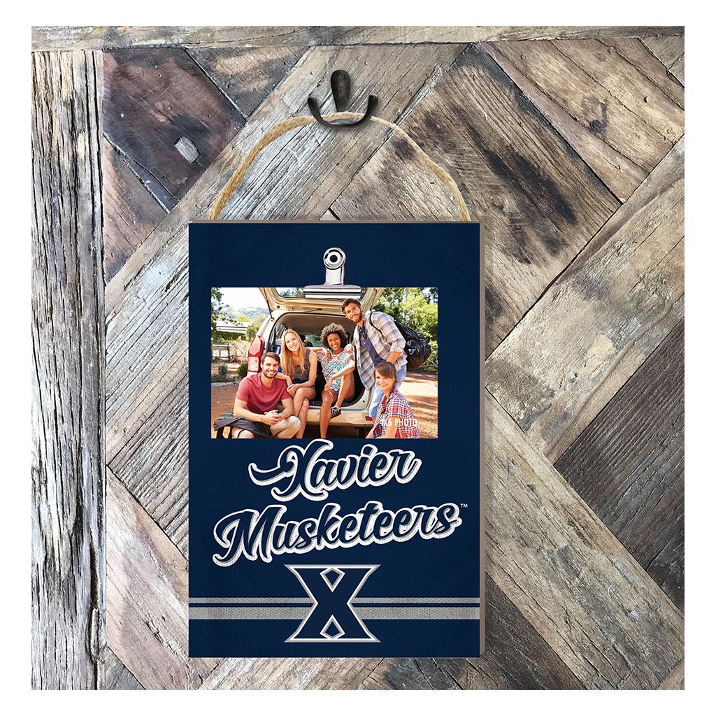 Hanging Clip-It Photo Colored Logo Xavier Ohio Musketeers