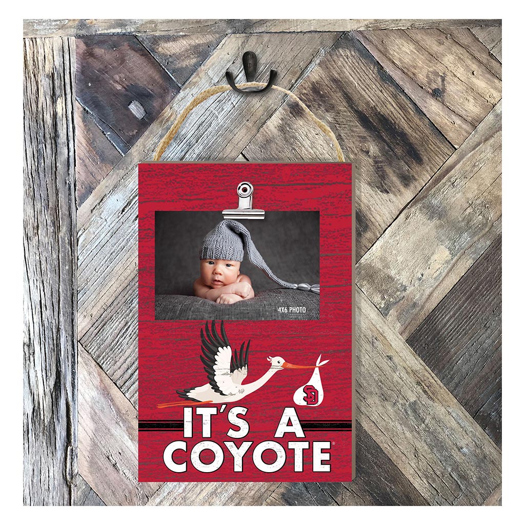 Hanging Clip-It Photo It's A South Dakota Coyotes